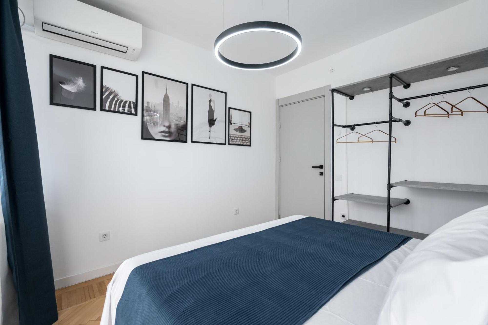 Central Aesthetic Apartment Bucharest Exterior photo