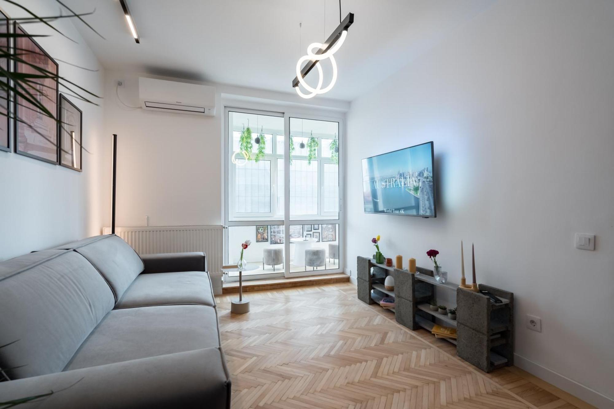Central Aesthetic Apartment Bucharest Exterior photo
