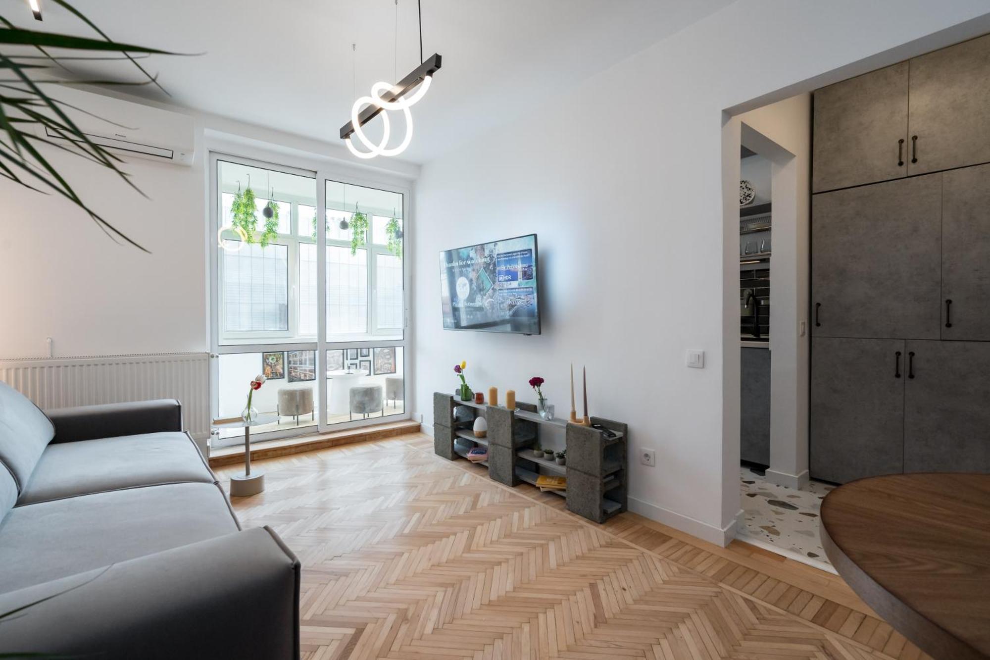 Central Aesthetic Apartment Bucharest Exterior photo