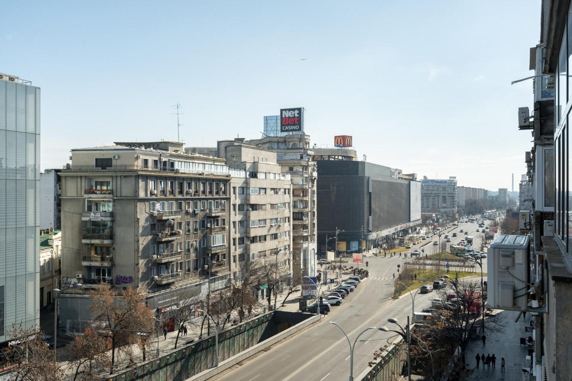 Central Aesthetic Apartment Bucharest Exterior photo